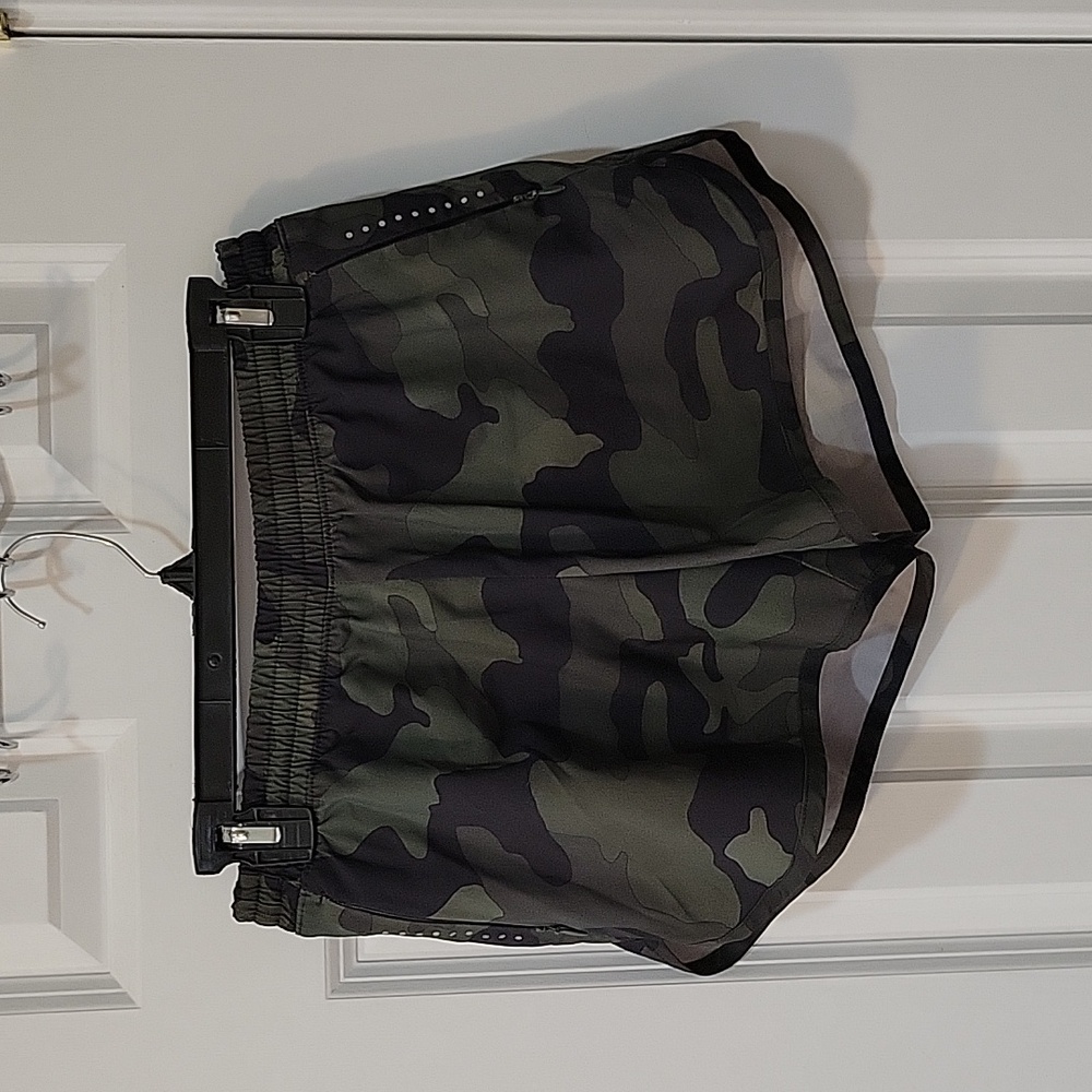 Old Navy Active shorts